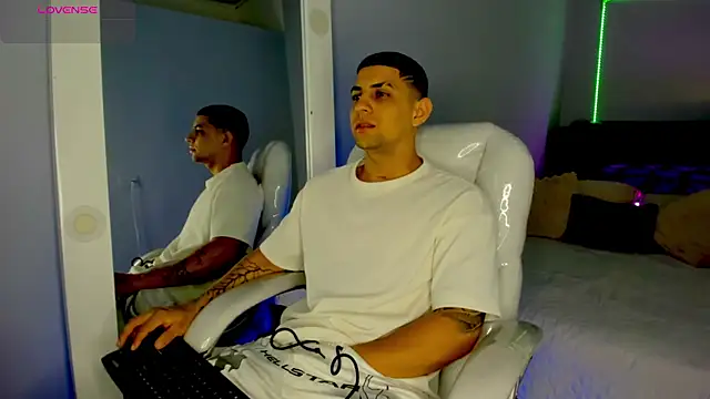 Alex cute77 online show from 17, 7, 2026