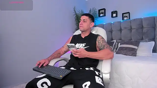 Alex cute77 online show from 20, 7, 2026