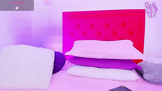 Snapshot of Sofia_Girl_ chatting on 25, 12, 2024 Sofia Girl online show from 25, 12, 2024