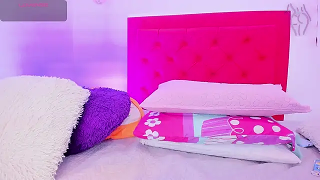 Snapshot of Sofia_Girl_ chatting on 16, 2, 2025 Sofia Girl online show from 16, 2, 2025