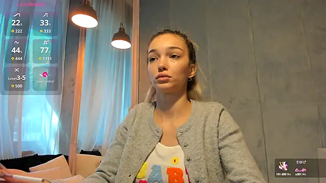 Snapshot of Sassy_Teen chatting on 19, 9, 2025 Sassy Teen online show from 19, 9, 2025