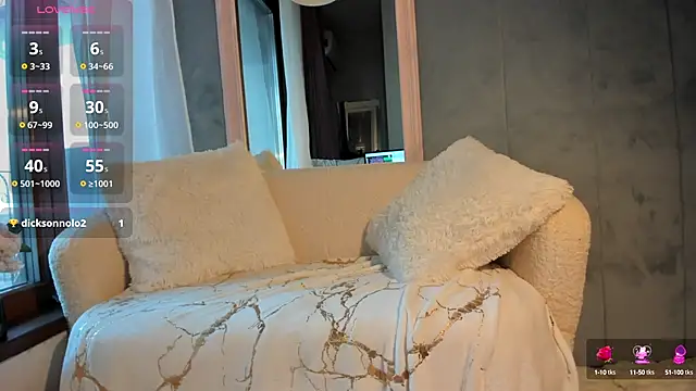 Snapshot of Sassy_Teen chatting on 28, 9, 2025 Sassy Teen online show from 28, 9, 2025