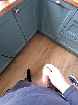 Snapshot of hairydickfr chatting on 13, 3, 2025 hairydickfr online show from 13, 3, 2025