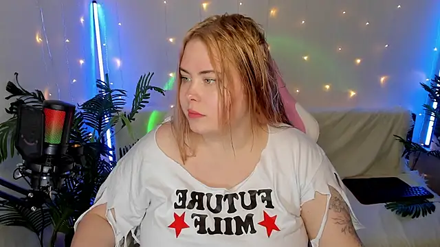 Akemi BBW online show from 18, 1, 2025