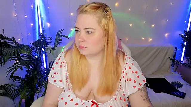 Akemi BBW online show from 21, 1, 2025