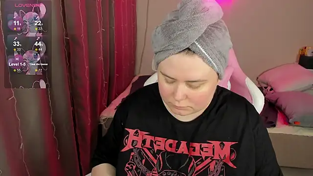 Akemi BBW online show from 2, 4, 2026