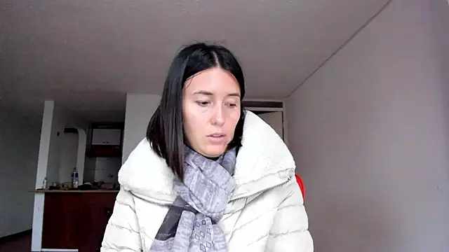 Snapshot of zoe_jeane_beker chatting on 4, 3, 2025 zoe jeane beker online show from 4, 3, 2025