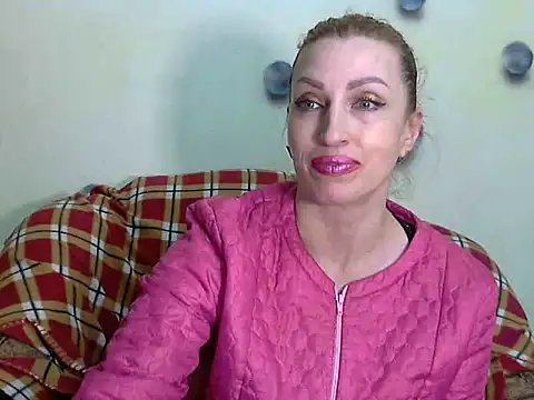 Jillian Pattie online show from 5, 3, 2025