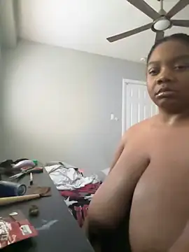 Snapshot of kaycee2nasty chatting on 14, 11, 2025 kaycee2nasty online show from 14, 11, 2025