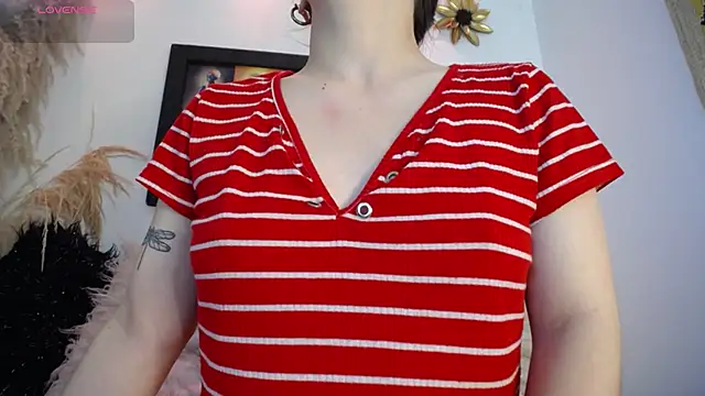 Snapshot of Katy_Van chatting on 17, 1, 2025 Katy Van online show from 17, 1, 2025