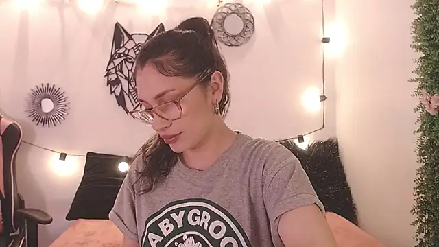 Snapshot of Katy_Van chatting on 21, 1, 2025 Katy Van online show from 21, 1, 2025
