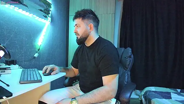 Snapshot of Eduu2322 chatting on 18, 2, 2025 Eduu2322 online show from 18, 2, 2025