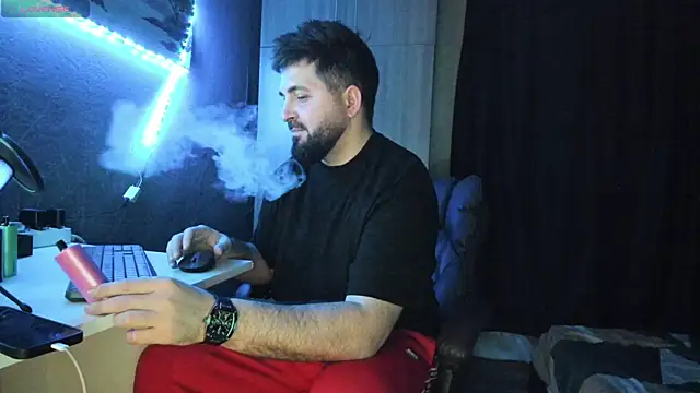 Snapshot of Eduu2322 chatting on 1, 3, 2025 Eduu2322 online show from 1, 3, 2025