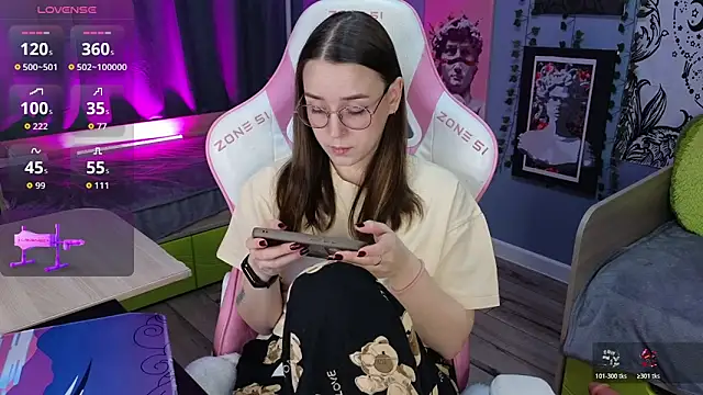 Sweet frosti online show from 17, 12, 2025