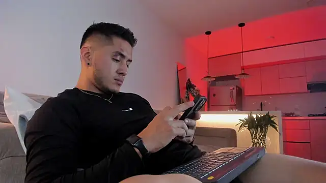 Snapshot of Chriskyle_ chatting on 8, 12, 2024 Chriskyle  online show from 8, 12, 2024