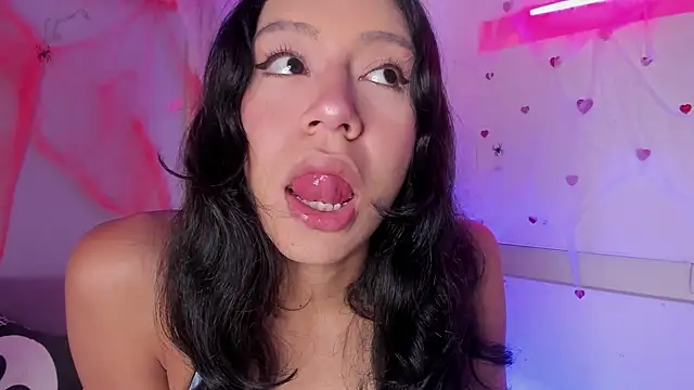 AdammClark1 online show from 27, 10, 2025