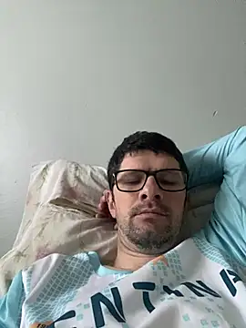 Snapshot of Juliano2289 chatting on 8, 7, 2026 Juliano2289 online show from 8, 7, 2026