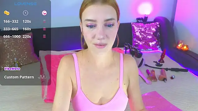 Snapshot of AlexaStoun chatting on 29, 9, 2025 AlexaStoun online show from 29, 9, 2025