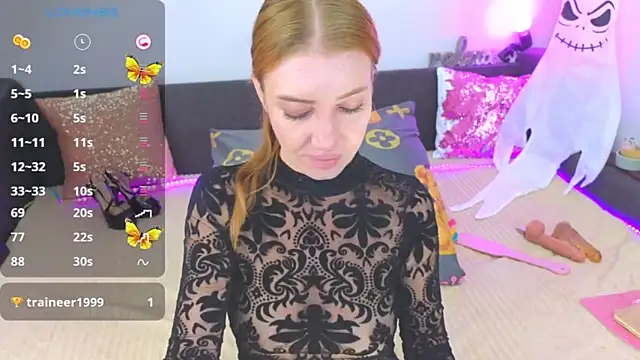 Snapshot of AlexaStoun chatting on 29, 10, 2025 AlexaStoun online show from 29, 10, 2025