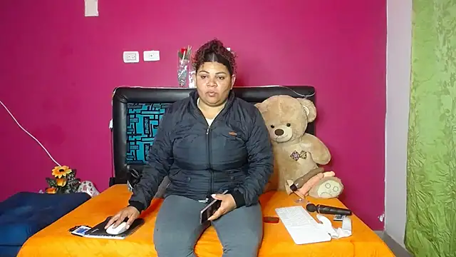 karolhot916 online show from 14, 1, 2026