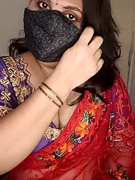 Snapshot of Love-priya chatting on 11, 3, 2025 Love-priya online show from 11, 3, 2025