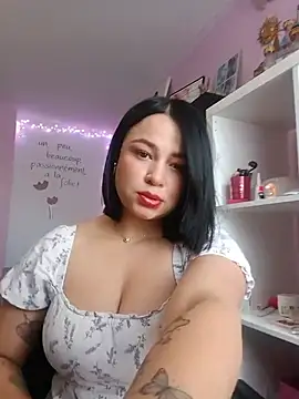Snapshot of Lia_Roxx chatting on 10, 6, 2026 Lia Roxx online show from 10, 6, 2026
