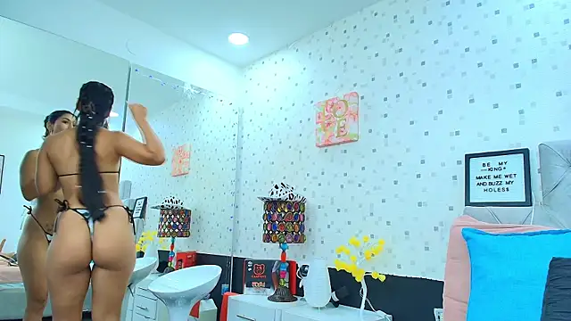 JulietaReyess online show from 21, 2, 2025