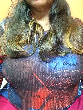 CUTE SOPHIA- online show from 12, 2, 2025