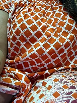 CUTE SOPHIA- online show from 27, 9, 2025