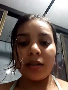 Snapshot of stefanie010 chatting on 2, 12, 2024 stefanie010 online show from 2, 12, 2024