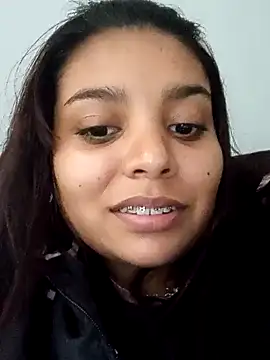 Snapshot of stefanie010 chatting on 18, 12, 2024 stefanie010 online show from 18, 12, 2024