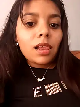 Snapshot of stefanie010 chatting on 12, 1, 2025 stefanie010 online show from 12, 1, 2025