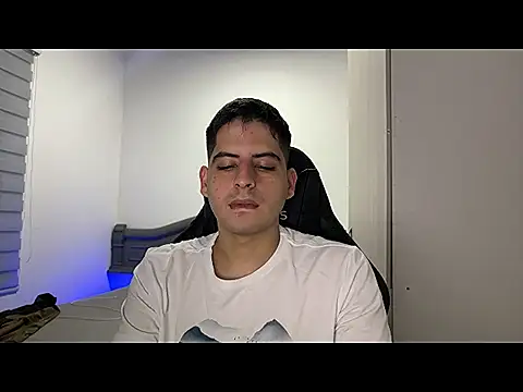 Snapshot of lordbeja chatting on 31, 3, 2026 lordbeja online show from 31, 3, 2026