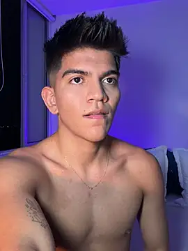 santiago 01 online show from 4, 12, 2024