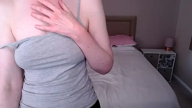 British Goddess Anna online show from 21, 3, 2025