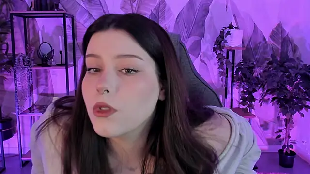 CoralineKeyns online show from 30, 9, 2025