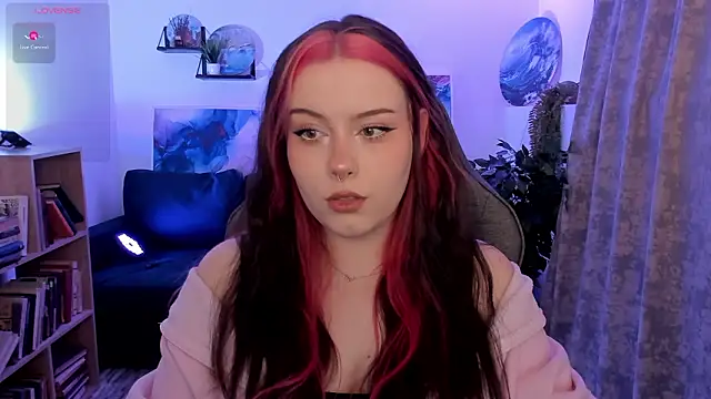 CoralineKeyns online show from 27, 3, 2026