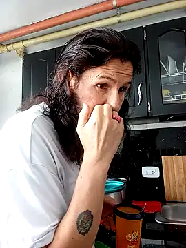 Cameron puppy online show from 24, 11, 2025