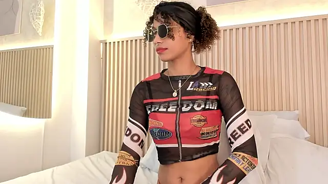 daiana curly online show from 7, 3, 2026