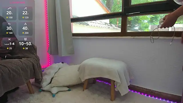 Snapshot of Awesome_Jolie chatting on 8, 5, 2026 Awesome Jolie online show from 8, 5, 2026