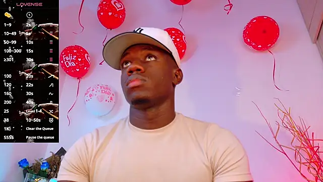 Snapshot of mike_wallace chatting on 8, 3, 2025 mike wallace online show from 8, 3, 2025