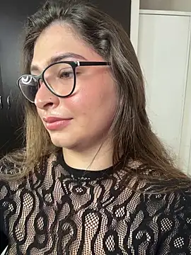 adara lennox online show from 7, 5, 2026