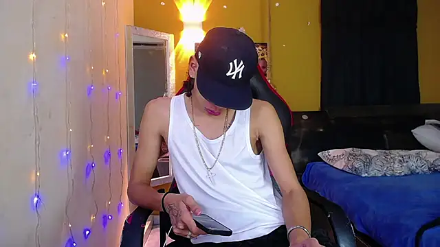 Snapshot of Harry_jhonsson chatting on 13, 1, 2025 Harry jhonsson online show from 13, 1, 2025