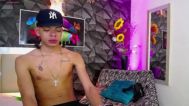 Snapshot of Harry_jhonsson chatting on 14, 1, 2025 Harry jhonsson online show from 14, 1, 2025