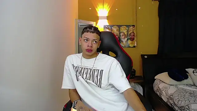 Snapshot of Harry_jhonsson chatting on 4, 2, 2025 Harry jhonsson online show from 4, 2, 2025