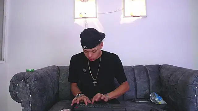 Snapshot of Harry_jhonsson chatting on 12, 2, 2025 Harry jhonsson online show from 12, 2, 2025