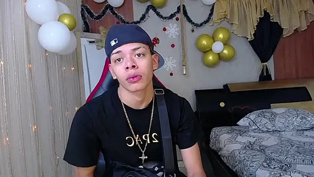 Snapshot of Harry_jhonsson chatting on 14, 11, 2025 Harry jhonsson online show from 14, 11, 2025