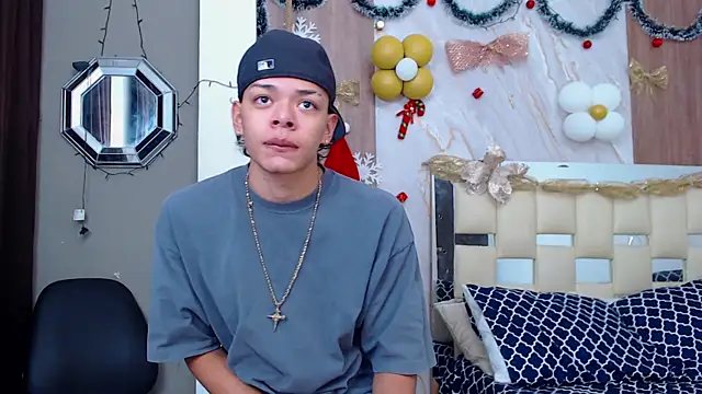 Snapshot of Harry_jhonsson chatting on 3, 12, 2025 Harry jhonsson online show from 3, 12, 2025