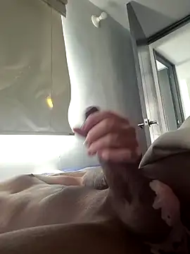 Snapshot of xrobXstax chatting on 20, 11, 2025 xrobXstax online show from 20, 11, 2025