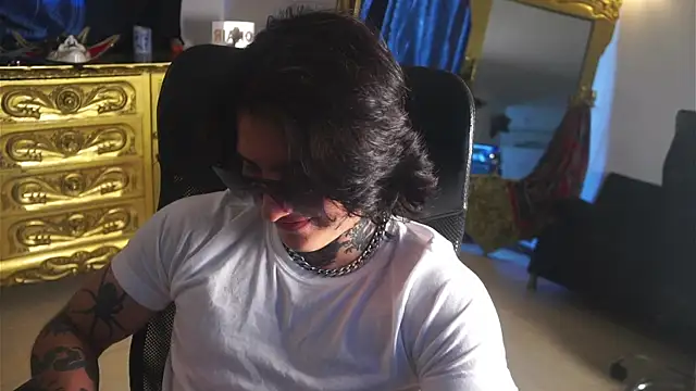 dantecoppolaa  online show from 2, 2, 2025